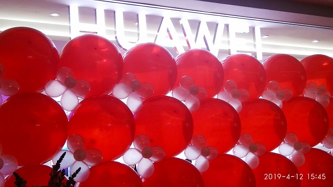 Huawei Resmikan High-end Experience Shop Pertamanya di Indonesia | KlikDirektori