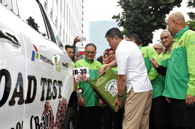 Menteri ESDM Launching Road Test Penggunaan Bahan Bakar B30 | KlikDirektori