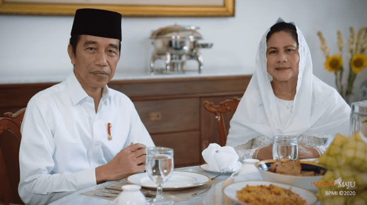 Presiden Jokowi dan Ibu Negara Ucapkan Selamat Idulfitri | KlikDirektori.com