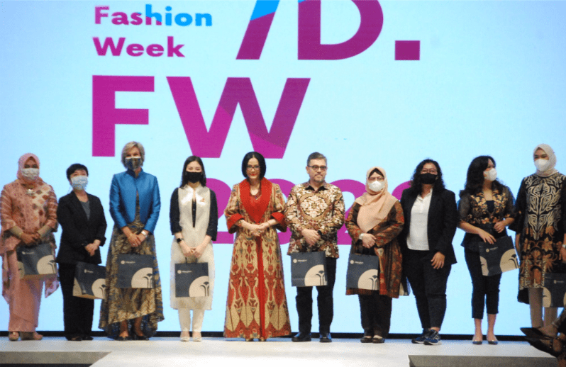 Indonesia Fashion Week 2022 Mengangkat Tema 'Magnificent Borneo'