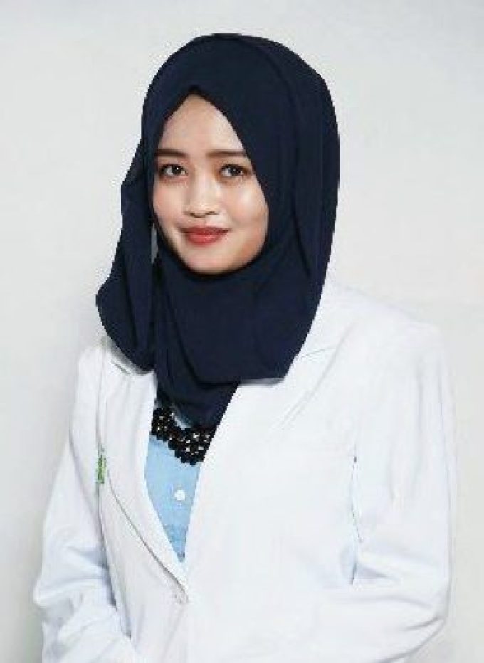 drg. Desita Dyah, Sp. KG